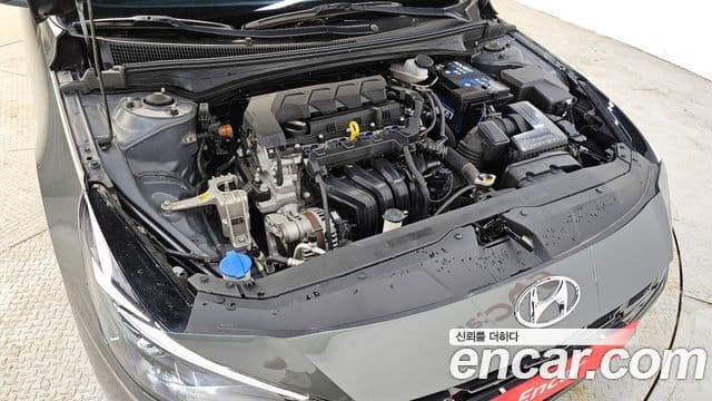 Hyundai Avante 2022 — ფოტო 6/20