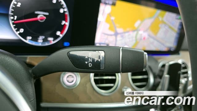 Mercedes-Benz E-Class 2020 — ფოტო 9/20
