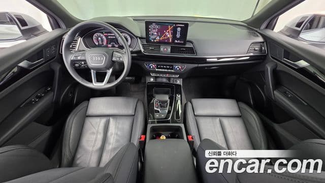 Audi Q5 2022 — Şəkil 6/20