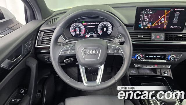 Audi Q5 2022 — Şəkil 13/20