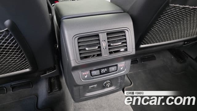 Audi Q5 2022 — Şəkil 19/20