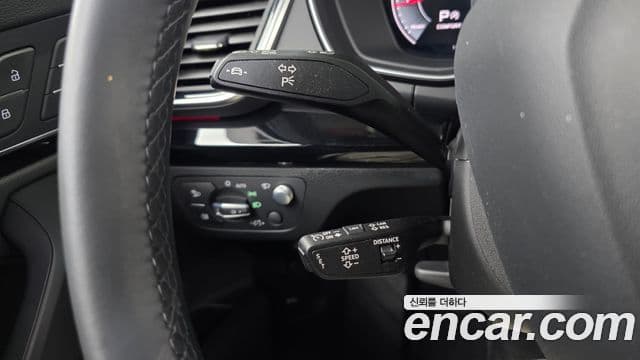 Audi Q5 2022 — Photo 9/36
