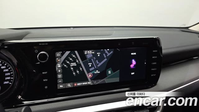 Kia K5 2023 — ფოტო 15/20