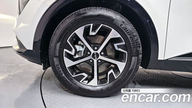 Kia Sportage 2023 — Фото 5/20
