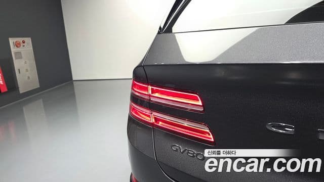 Genesis GV80 2022 — Photo 19/32