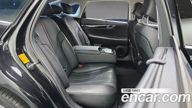Genesis G80 2021 — ფოტო 10/32