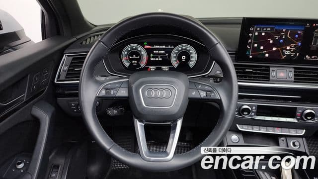Audi Q5 2022 — Photo 28/34