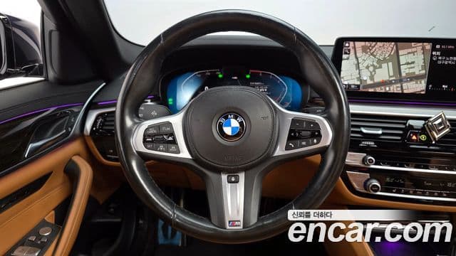 BMW 5 Series 2021 — Фото 12/20