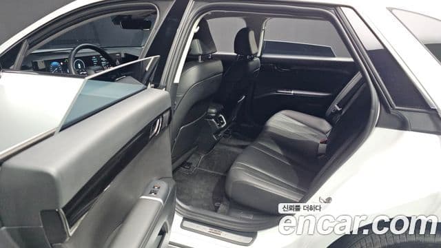 Hyundai Grandeur 2024 — ფოტო 13/20