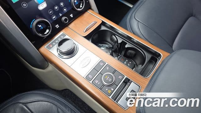 Land Rover Range Rover 2021 — ფოტო 20/20