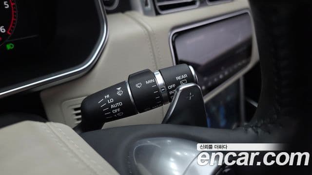 Land Rover Range Rover 2021 — ფოტო 18/20