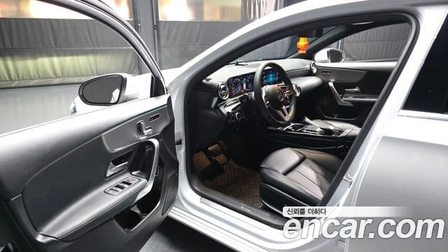 Mercedes-Benz A-Class 2021 — Şəkil 10/20