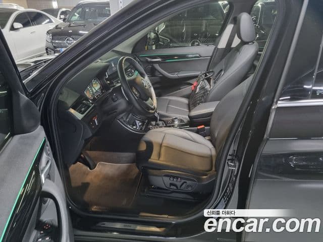 BMW X1 2022 — Şəkil 17/19