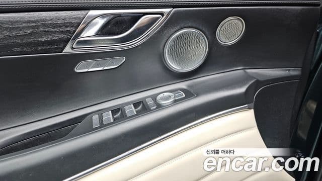Genesis GV80 2020 — ფოტო 17/20