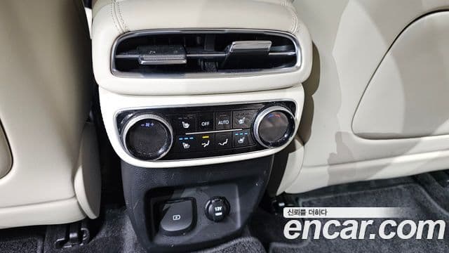 Genesis GV80 2020 — ფოტო 20/20
