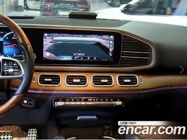 Mercedes-Benz GLS-Class 2020 — ფოტო 13/20