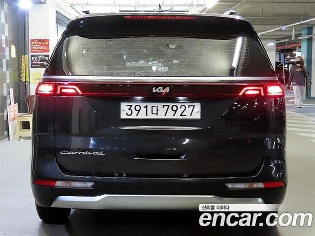 Kia Carnival 2021 — Фото 4/20