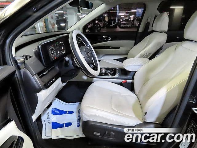 Kia Carnival 2021 — Фото 5/20