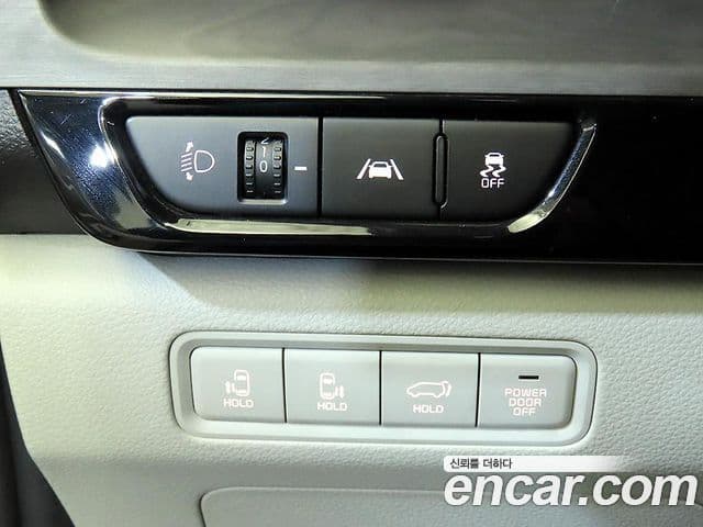 Kia Carnival 2021 — Фото 13/20