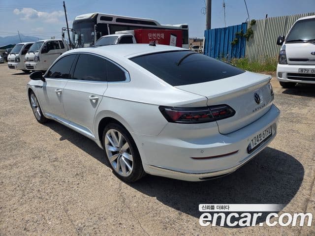 Volkswagen Arteon 2023 — Şəkil 11/20