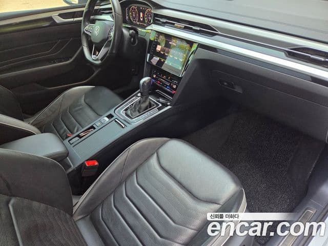 Volkswagen Arteon 2023 — Şəkil 15/20