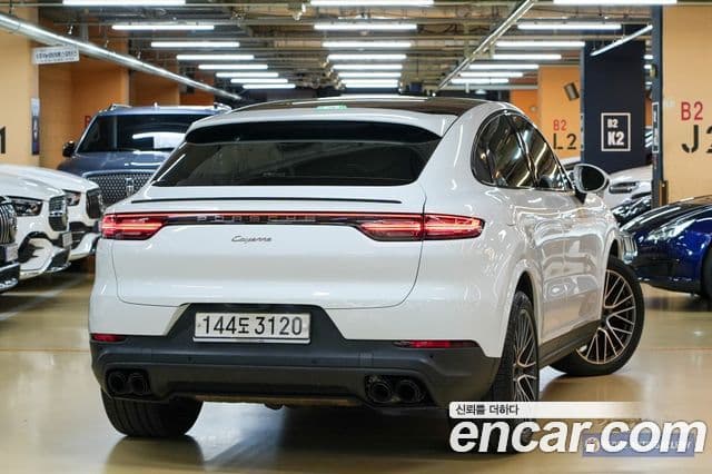 Porsche Cayenne 2020 — Şəkil 1/18