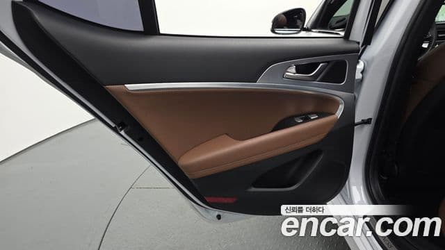Genesis G70 2019 — Photo 32/36