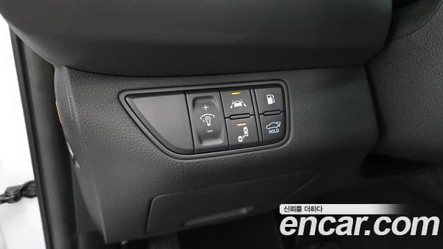 Genesis G70 2019 — Photo 2/36