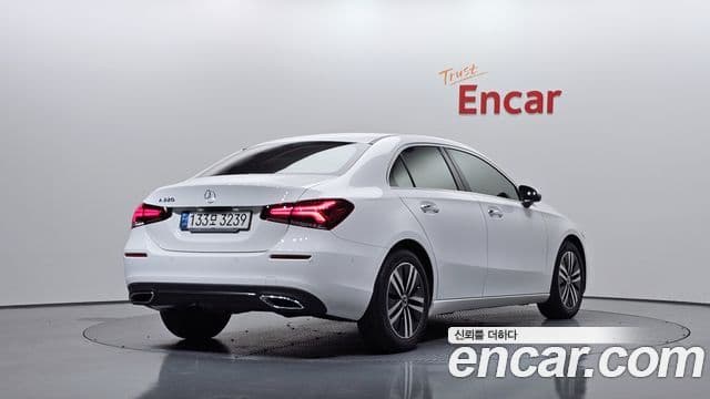 Mercedes-Benz A-Class 2021 — ფოტო 2/20