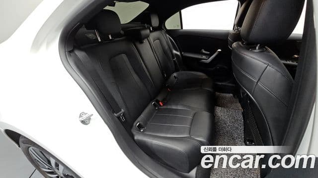 Mercedes-Benz A-Class 2021 — ფოტო 11/20