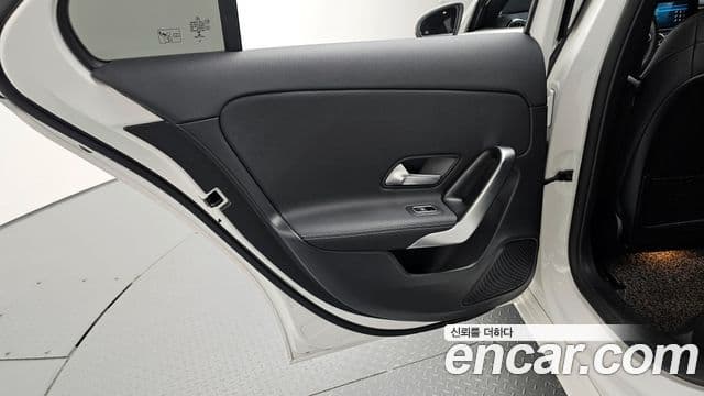 Mercedes-Benz A-Class 2021 — ფოტო 10/31