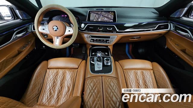 BMW 7 Series 2020 — ფოტო 18/20