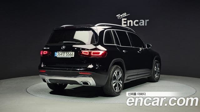Mercedes-Benz GLB-Class 2021 — Şəkil 2/20