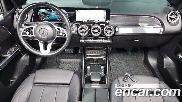 Mercedes-Benz GLB-Class 2021 — Şəkil 7/20