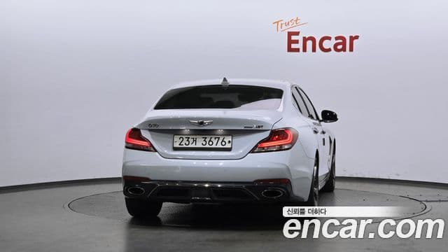 Genesis G70 2018 — ფოტო 4/20