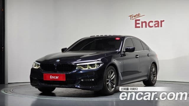 BMW 5 Series 2018 — ფოტო 1/20