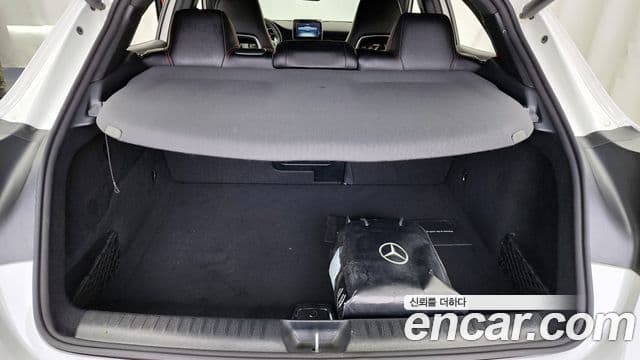 Mercedes-Benz GLA-Class 2019 — Фото 20/20