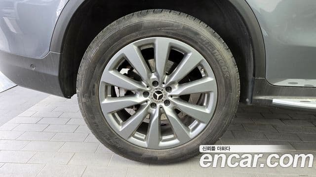 Mercedes-Benz GLC-Class 2018 — Şəkil 5/20