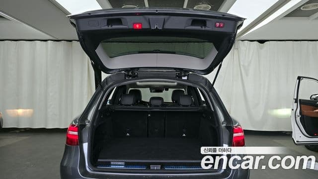Mercedes-Benz GLC-Class 2018 — Şəkil 20/20