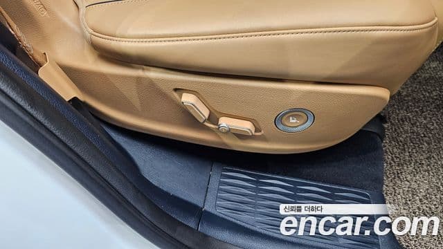 Genesis GV80 2020 — Photo 18/30