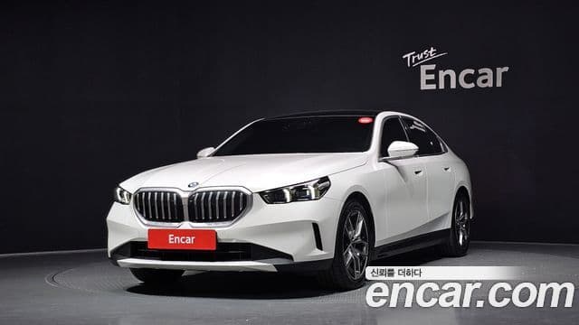 BMW 5 Series 2024 — Фото 1/20