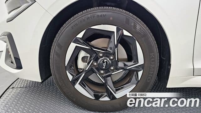 Kia K5 2024 — ფოტო 5/20