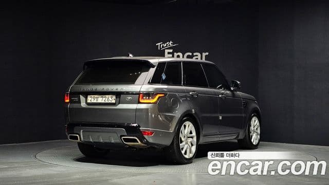 Land Rover Range Rover Sport 2019 — Photo 10/20