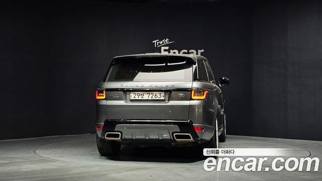 Land Rover Range Rover Sport 2019 — Photo 6/20