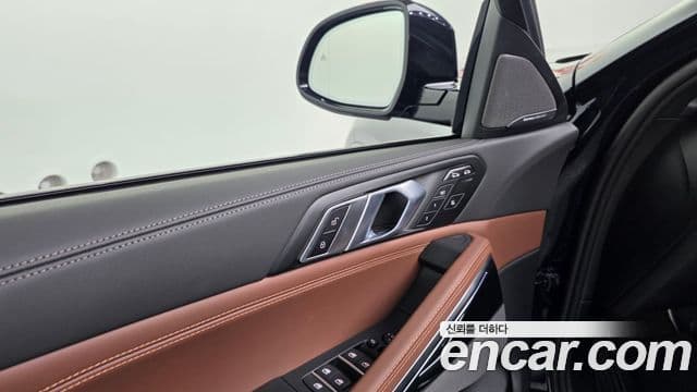 BMW X6 2025 — Photo 27/38