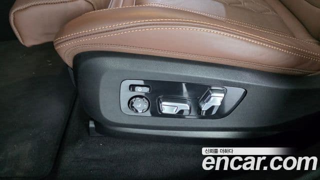 BMW X6 2025 — Photo 30/38