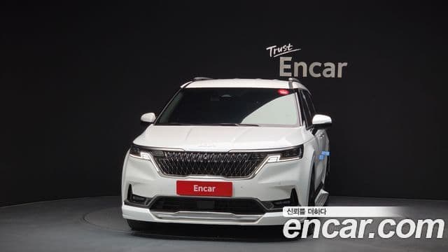 Kia Carnival 2023 — ფოტო 3/20