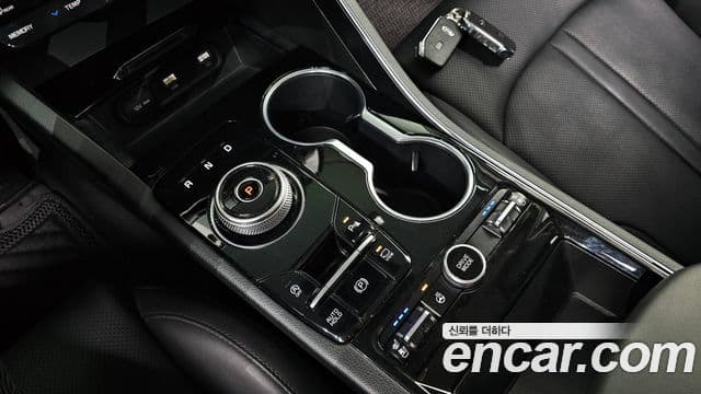 Kia K5 2020 — ფოტო 9/20
