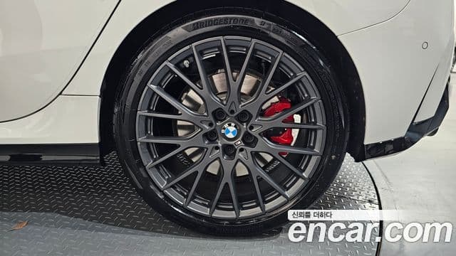 BMW 1 Series 2025 — Photo 13/36