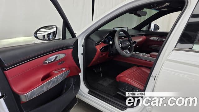 Genesis GV70 2021 — ფოტო 10/20